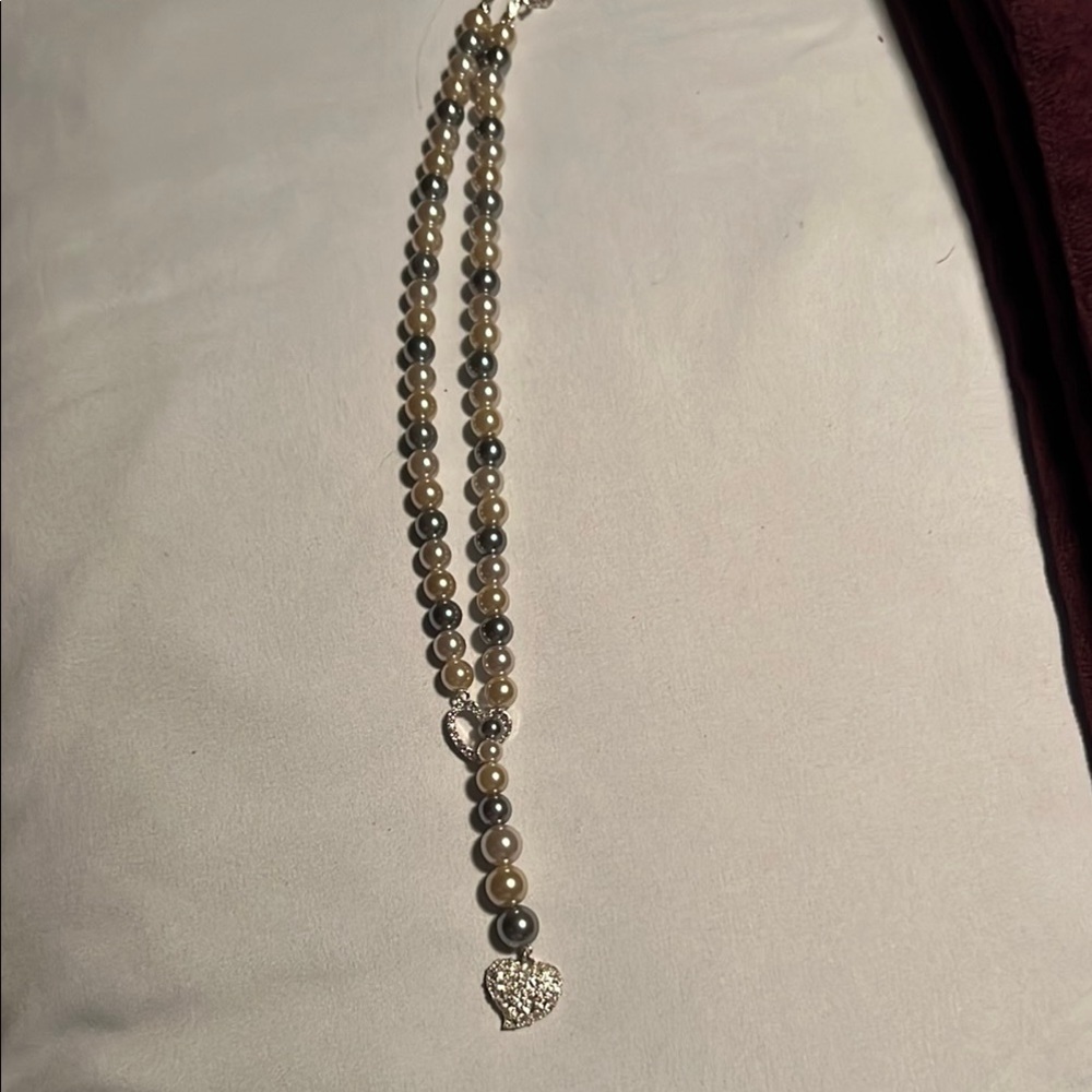 Elegant Silver Heart Pendant Pearl Necklace